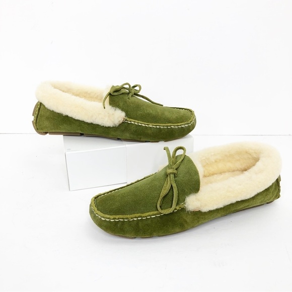 Banana Republic, green suede, Sherpa lined slippers - Picture 7 of 10